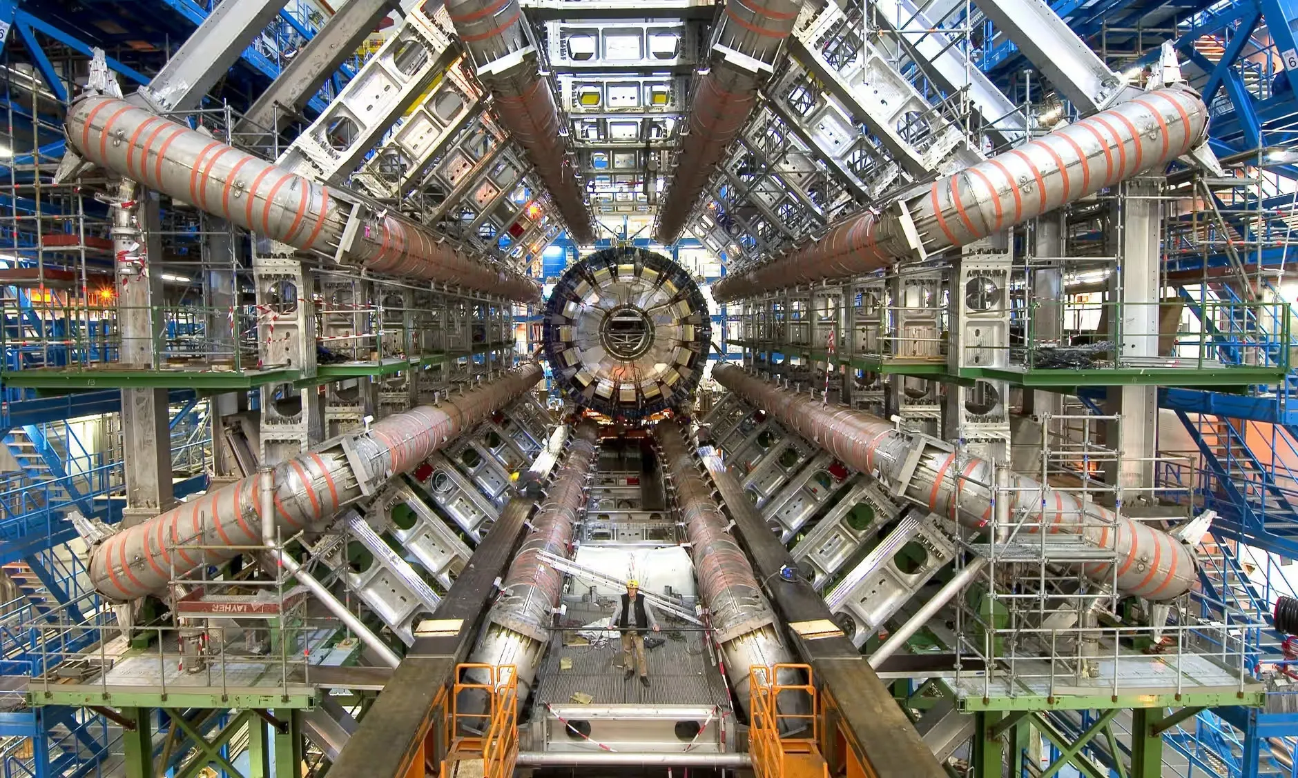 Future Circular Collider (FCC)