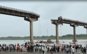 Gujarat Bridge Collapse: 9 Dead as Gambhira Bridge Falls in Vadodara